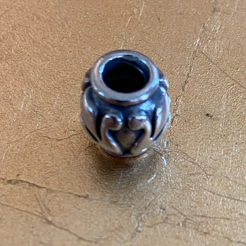 Pandora Retired Friendly Florets Swan Sterling Silver Charm